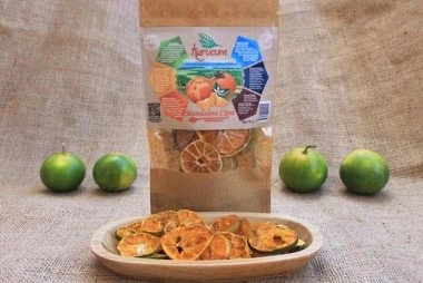 Mandarine u kriškama na veliko