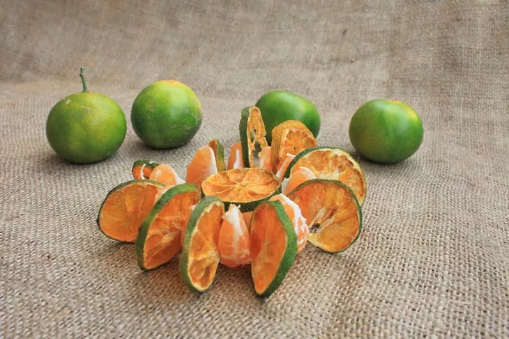 Exportfertige Packungen getrockneter Mandarine von Kurucum Food, Isparta