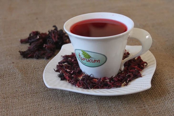 Exportfertige Hibiskus-Tee-Packungen von Kurucum Food, Isparta