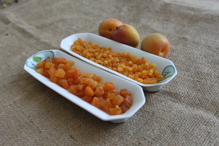 Dried Apricot for industrial food production and private-label orders
