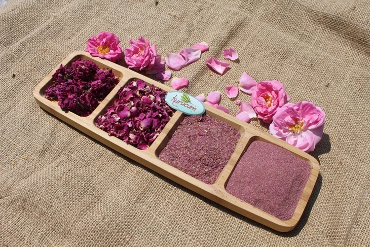 Dried Rose Petals export-ready packs from Kurucum Food, Isparta