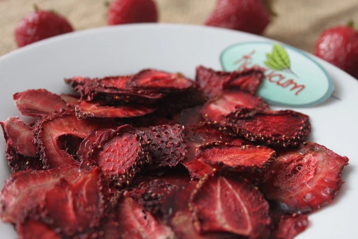 where is dried strawberry used?