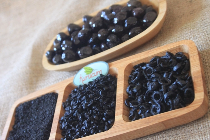 Kurucum Food, इस्पार्ता से निर्यात-तैयार पैक्स में सूखी जैतून