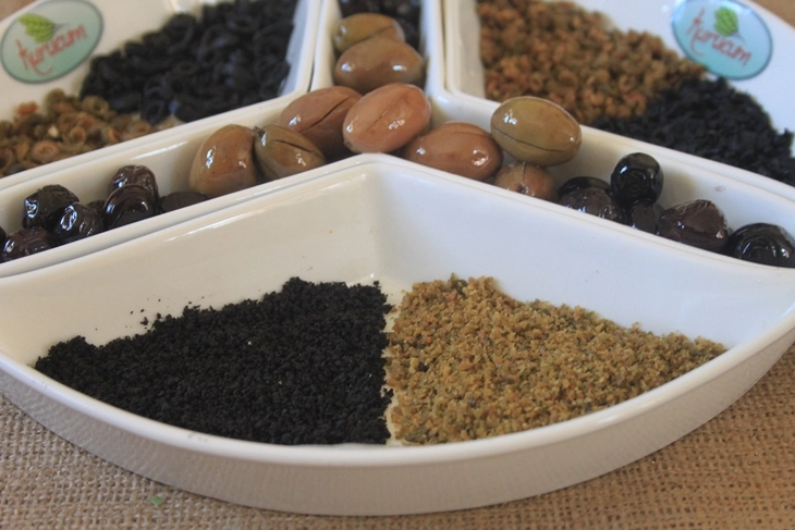 Nerede satılır: kurutulmuş zeytin tozu Kurucum Gıda'da bulunur.