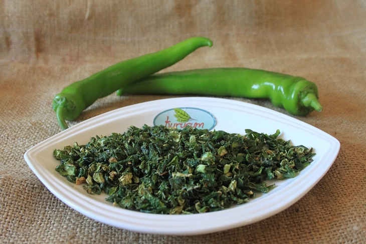 Exportklare verpakkingen met gedroogde groene paprika van Kurucum Food, Isparta