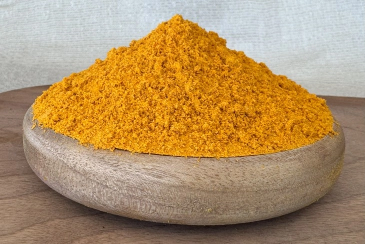 Embalagens prontas para exportação de pó de curcuma da Kurucum Food, Isparta