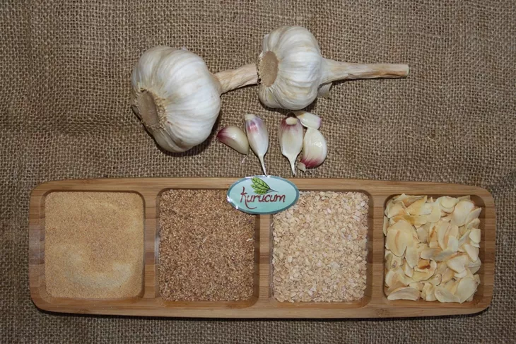 Usturoi deshidratat furnizat în vrac producătorilor și distribuitorilor de alimente